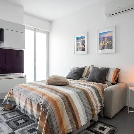 3 Bocconi Navigli * Милан